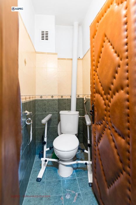 Продава се Многостаен апартамент в Плевен, Широк център - 120 кв.м за 1234 €/кв.м - Снимка #11