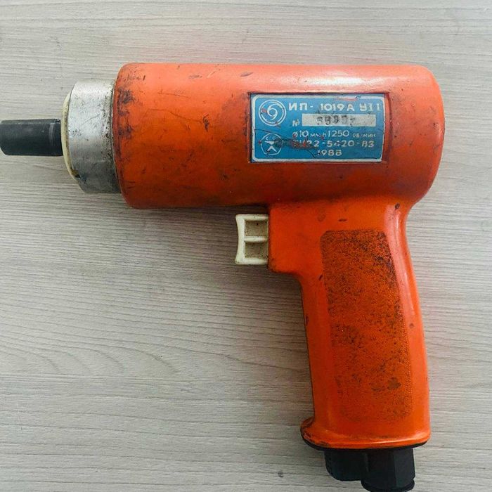 Гайковерт пневмосверлильная  ИП-1019