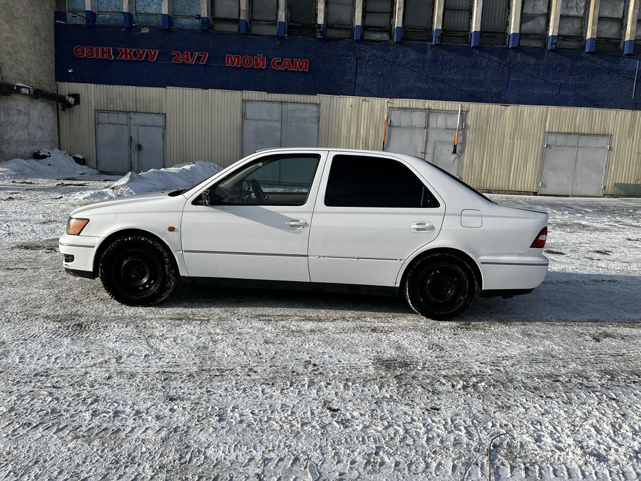 Продам машину TAYOTA VISTA