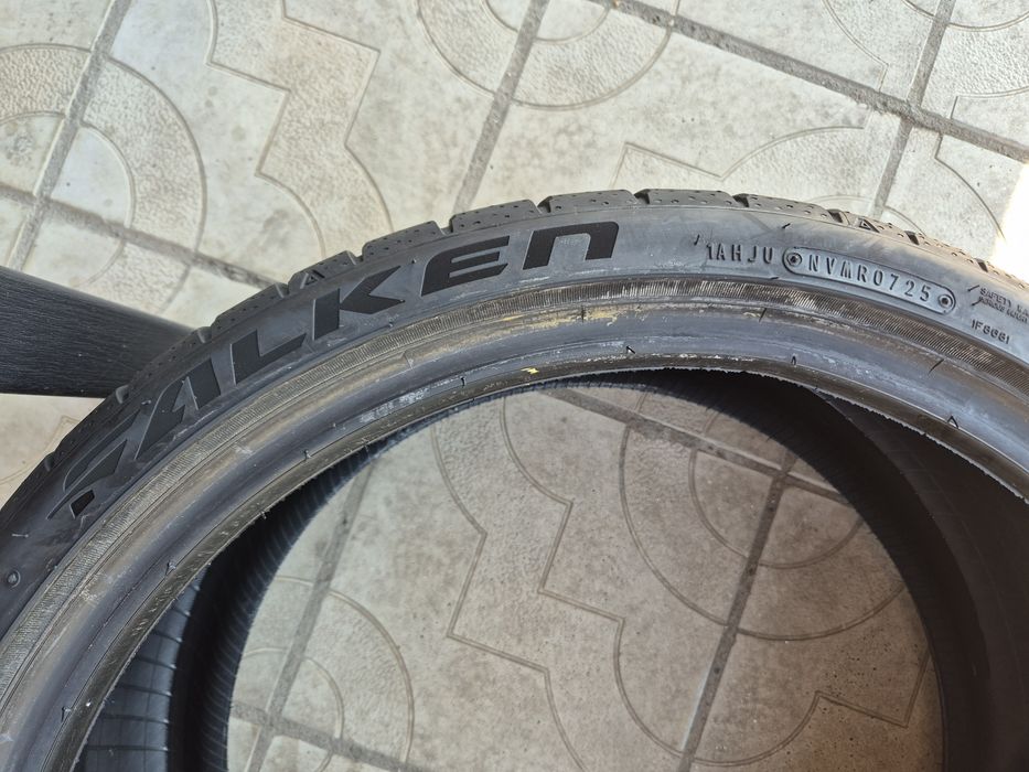 2бр.летни гуми 275/30/20 97Y Falken  25г.Нови