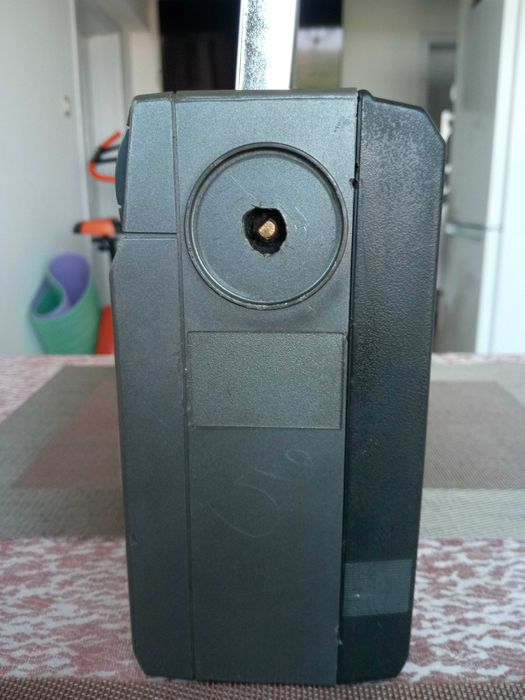 Старинен модел,радиокасетофон--HITACHI.За ремонт,части.