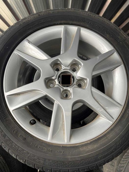 Jante aliaj Audi Seat Skoda Vw R16 8P0601025AN
