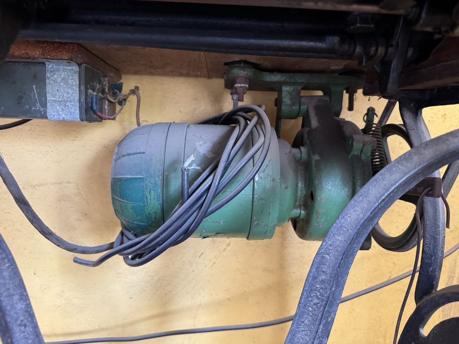 Швейная машина СССР с мотором