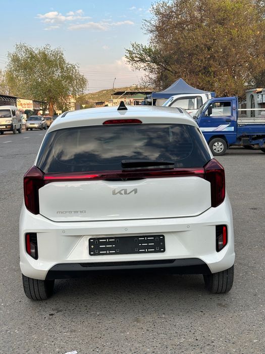 Kia morning sotiladi