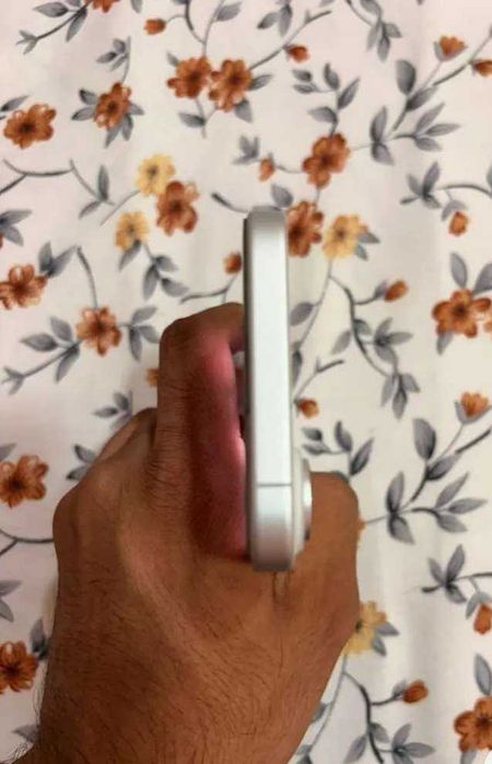 iPhone 16 128Gb White