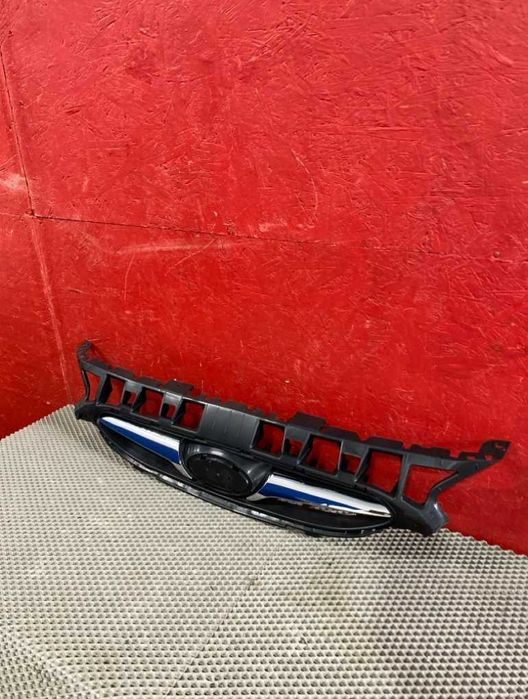 Решетка радиатора Hyundai Accent Jorden