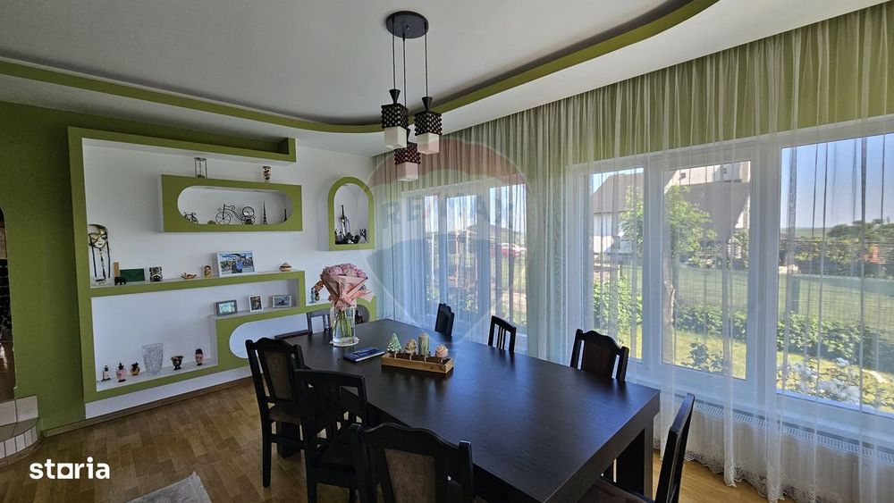 Casă / Vilă de lux, 6 camere, Liteni-Moara, Suceava