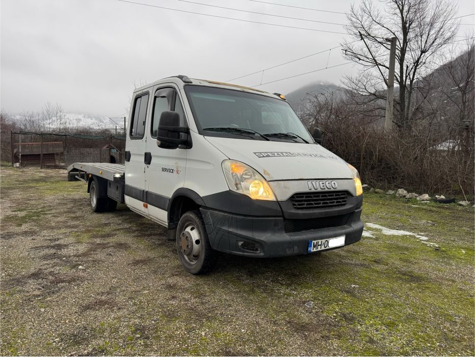 Vand /schimb autoplatforma iveco cabina dubla 3.0 diesel 2013