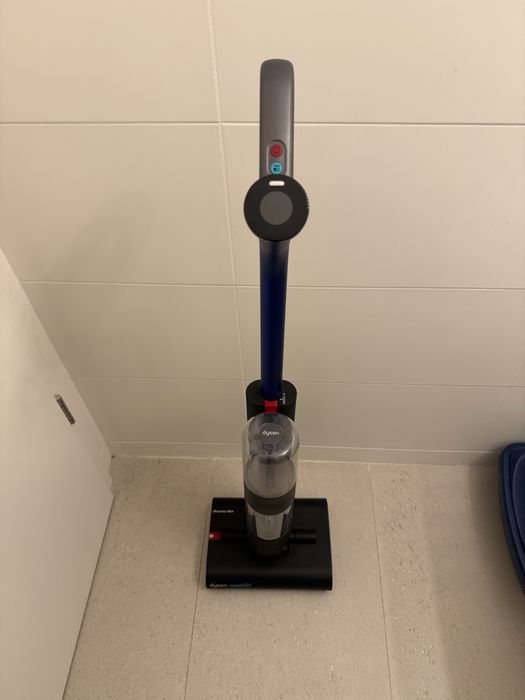 Aspirator vertical fara fir cu spalare Dyson WashG1™