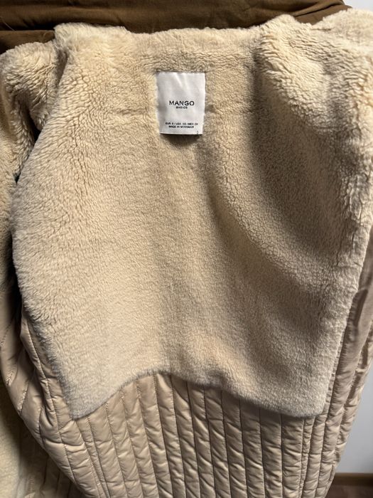 Кафяво яке Mango