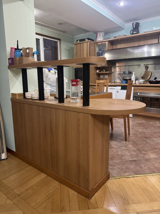 Барная стойка  с полками