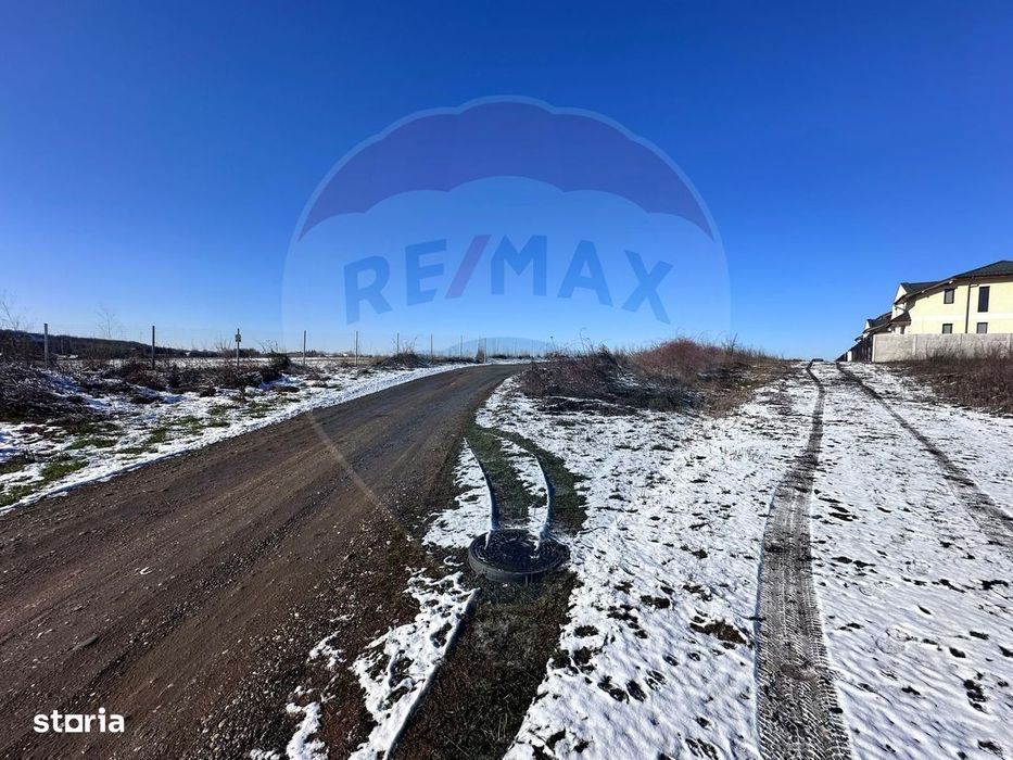 Teren intravilan 500mp, langa lac, acces drum principal - Corbeanca