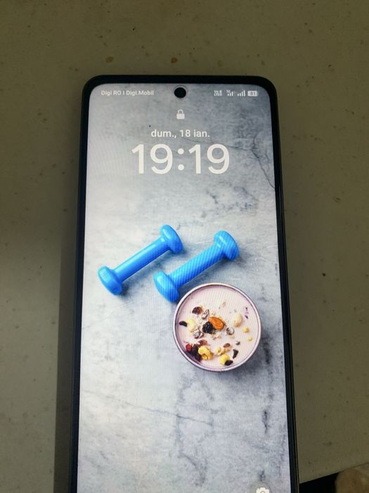 Oppo A5 Pro 5G nou nouț 900 de ron