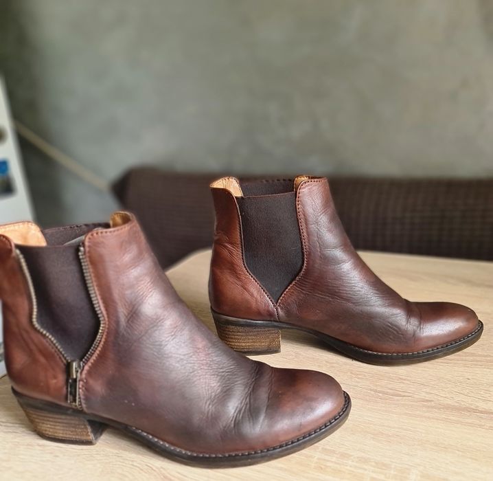 Ghete dama piele