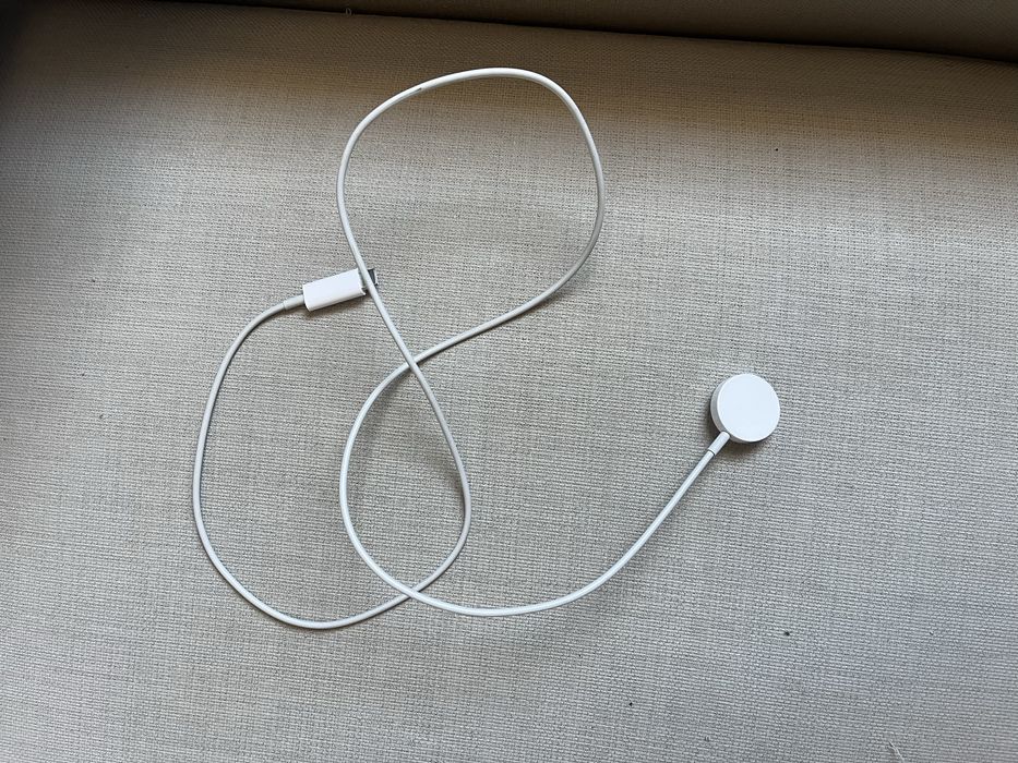 Apple watch SE часовник 44мм