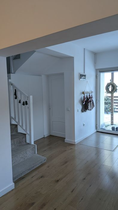 Vând casă tip duplex Piatra Arsă Busteni