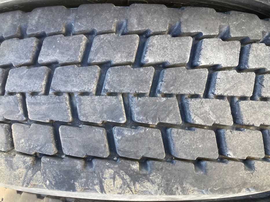 Гуми за камион 9R22.5 FULDA 2броя