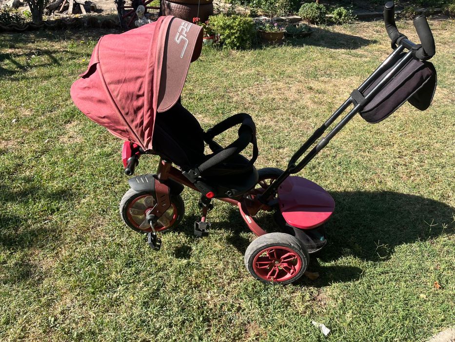 Детска триколка с малко козметични дефекти