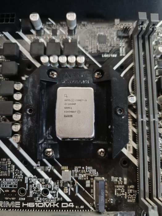 Procesor Intel Core I3 14100f
