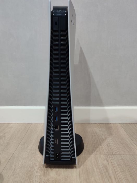 Продам PlayStation 5