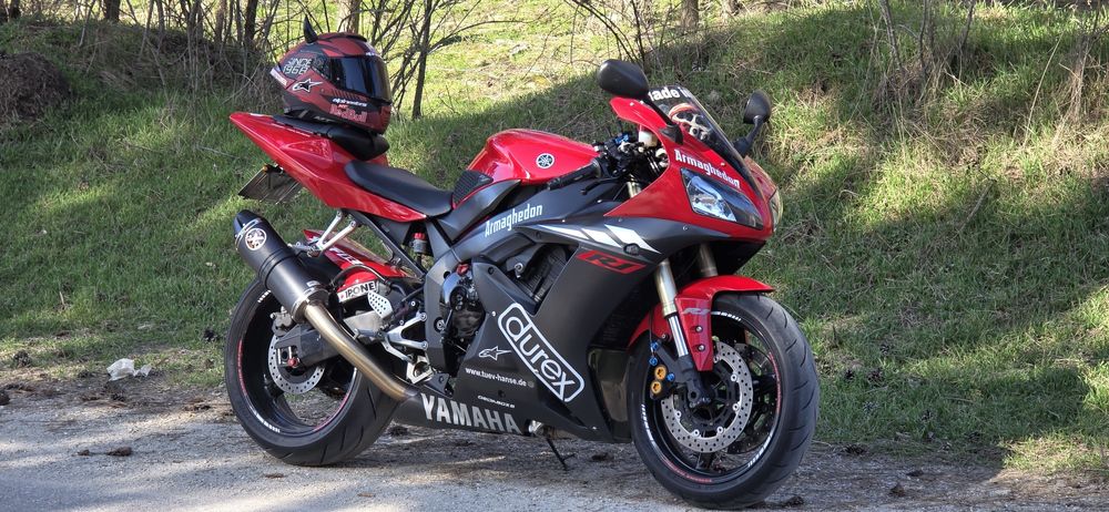 Vând Yamaha R1 2002 injectie15k km