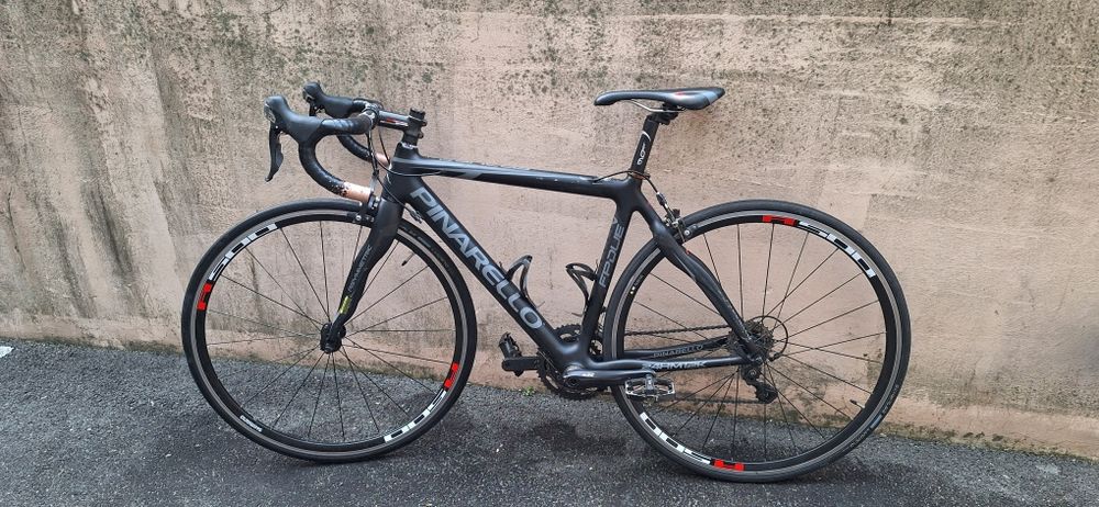 Продам карбоновый шоссейник PINARELLO