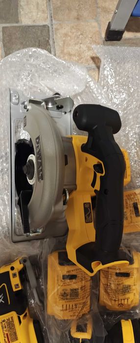 Инструменти DeWalt