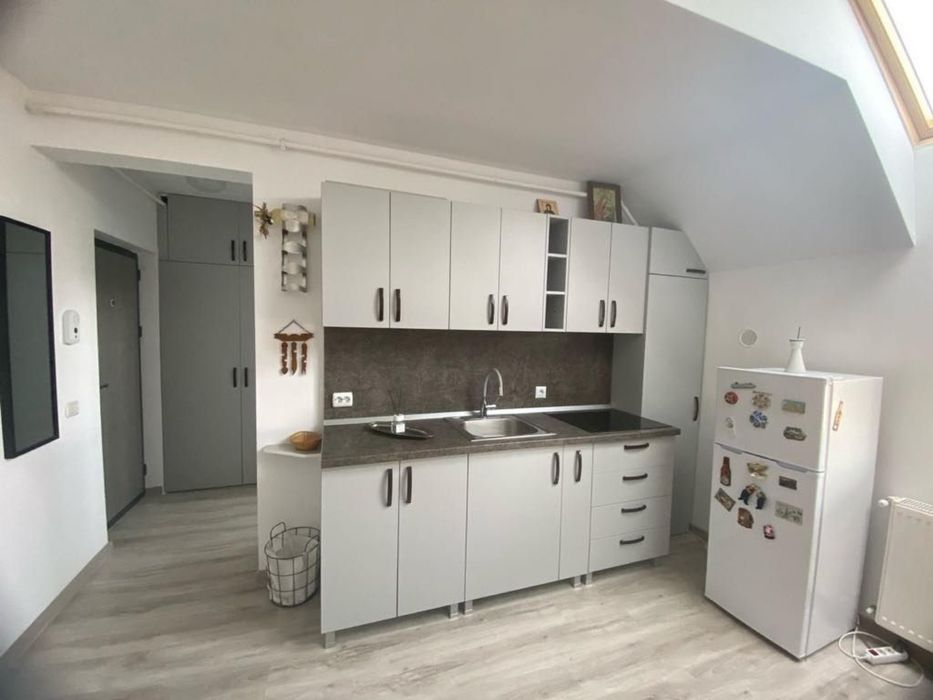 Inchiriez garsioniera 330€
