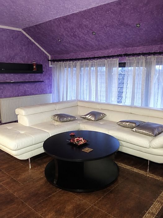 Coltar alb semi piele