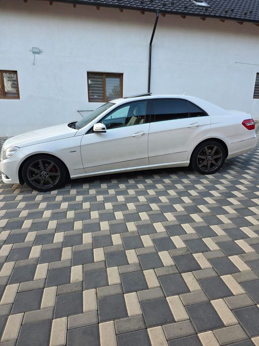 Mercedes benz E220