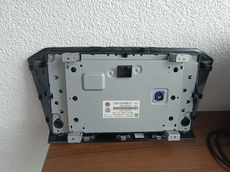 Vând display 5g0919606 5g0919605 Rama inclusa in pret