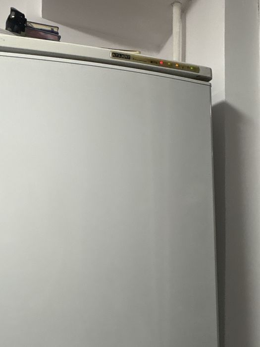 Холадильник atlant старый