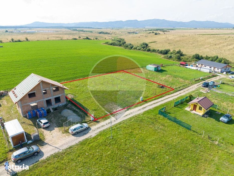 Teren intravilan de vanzare 1.100 mp