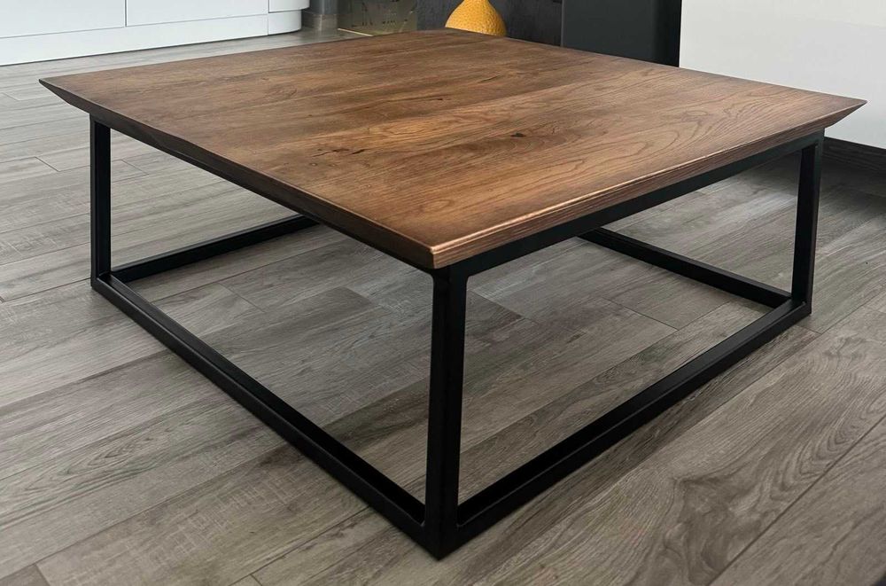 Холна маса от естествен дъб