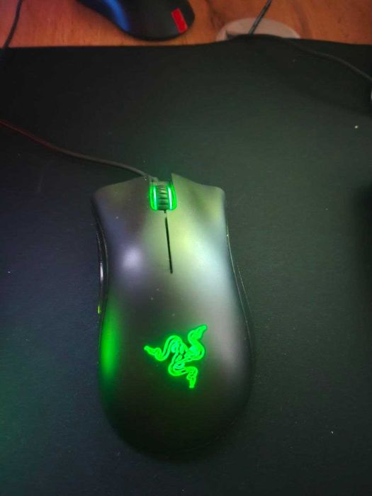 Продаётся мышка Razer DEATHADDER