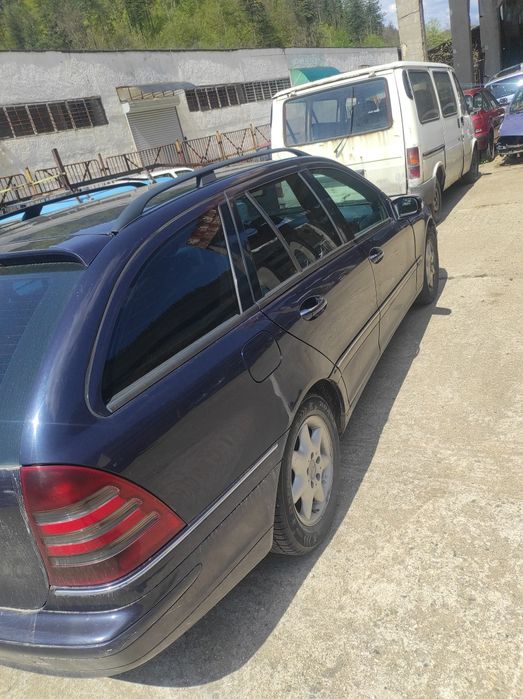 Мерцедес с класа 2.2 цди на части