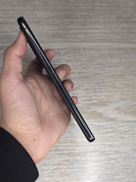 Samsung galaxy s21 ultra 5G 12/256gb holati yaxshi