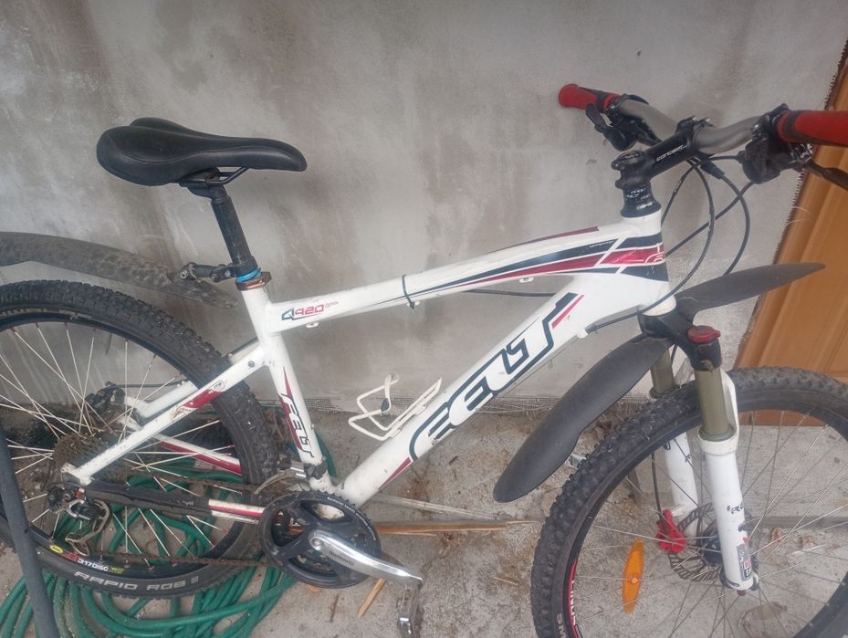 Vând dezmembrez bicicleta