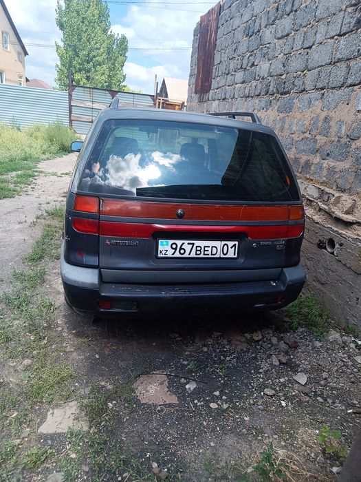 Продам метсубиси вагон .