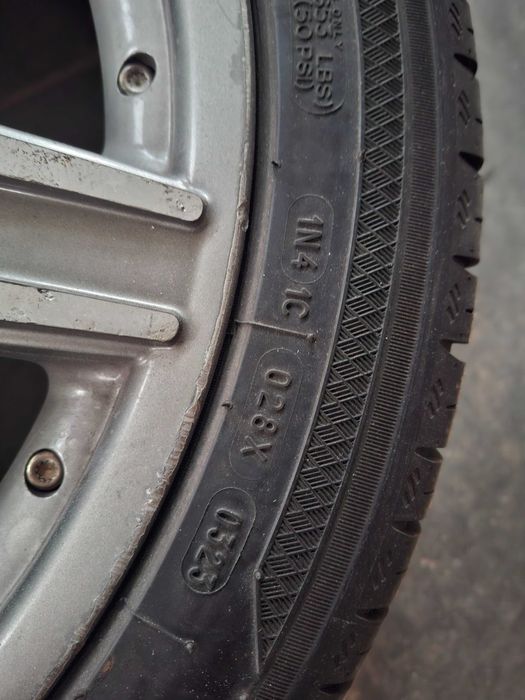 Гуми с джанта за мерцедес 245 40 19