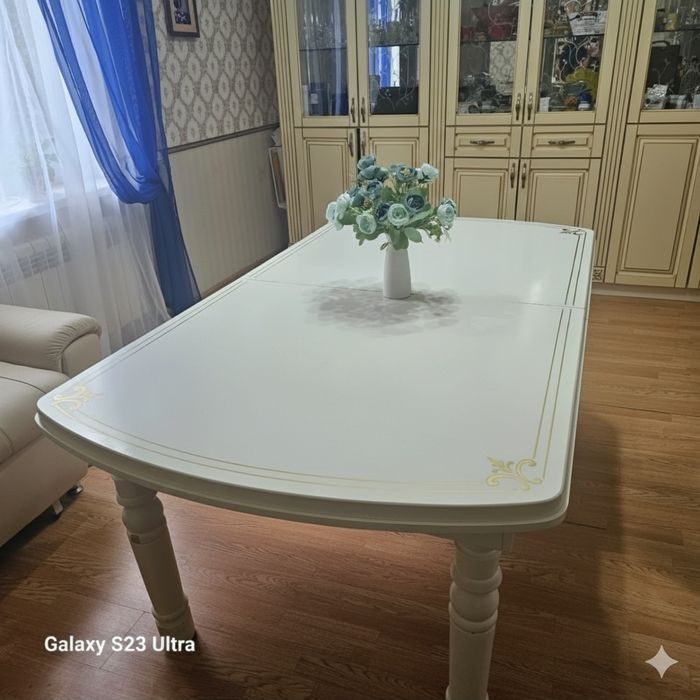 Продам большой раскладной стол