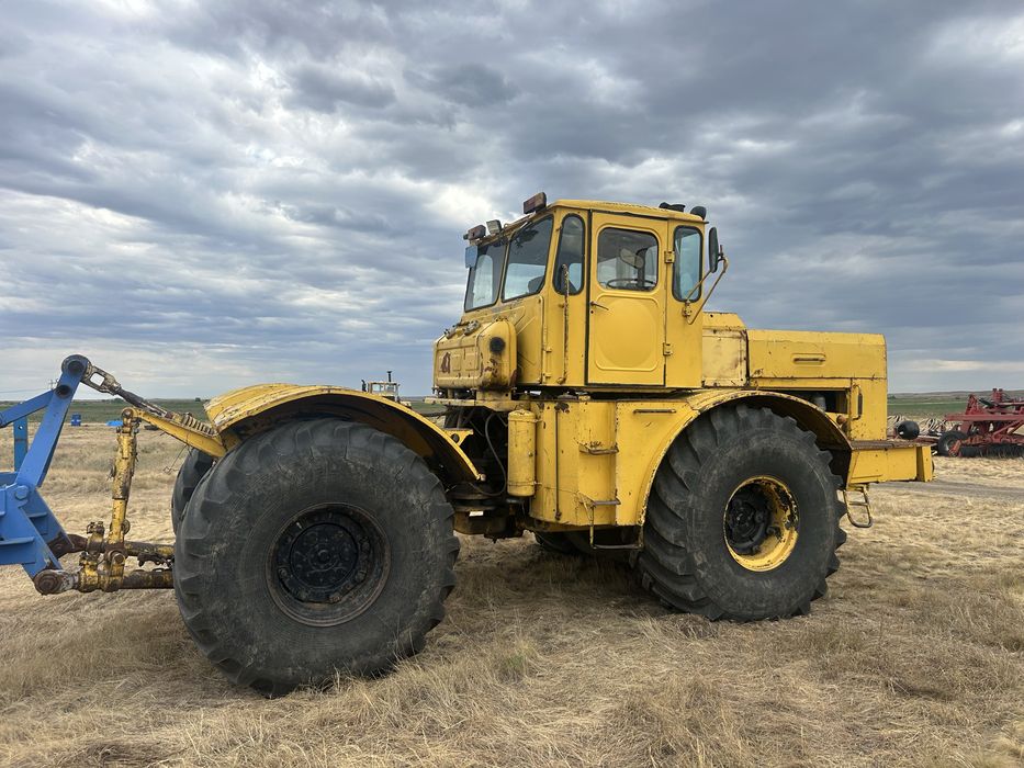Продам кировец К-701