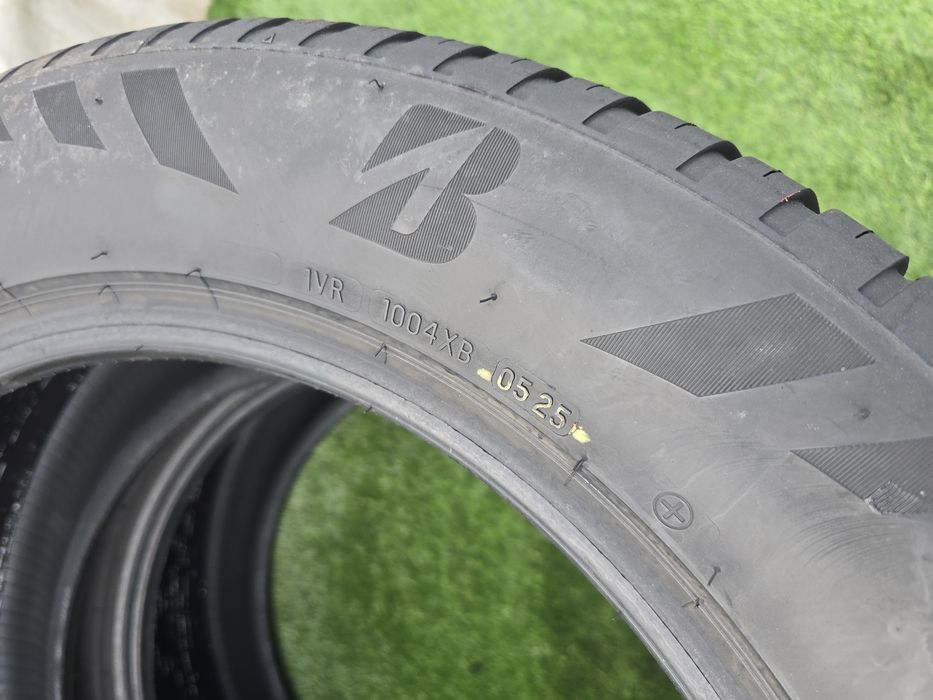225.55.19 bridgestone m+s Dot 2025