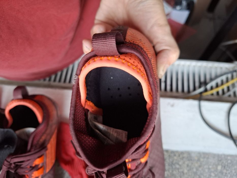 Ghete sport iarbă 24 cm  plus alte