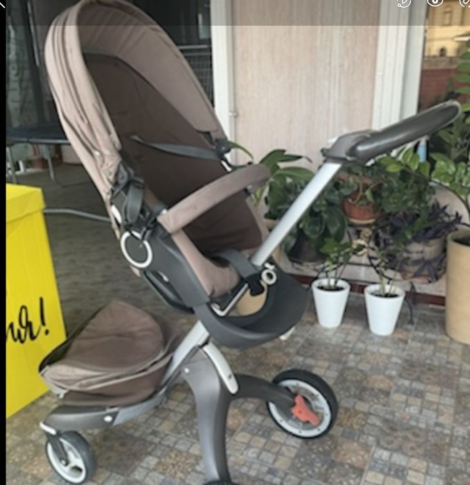 Продам детскую коляску Stokke