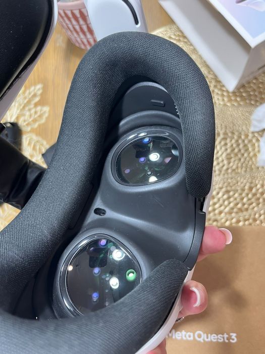 Meta Quest 3 – VR 128GB Stare foarte buna