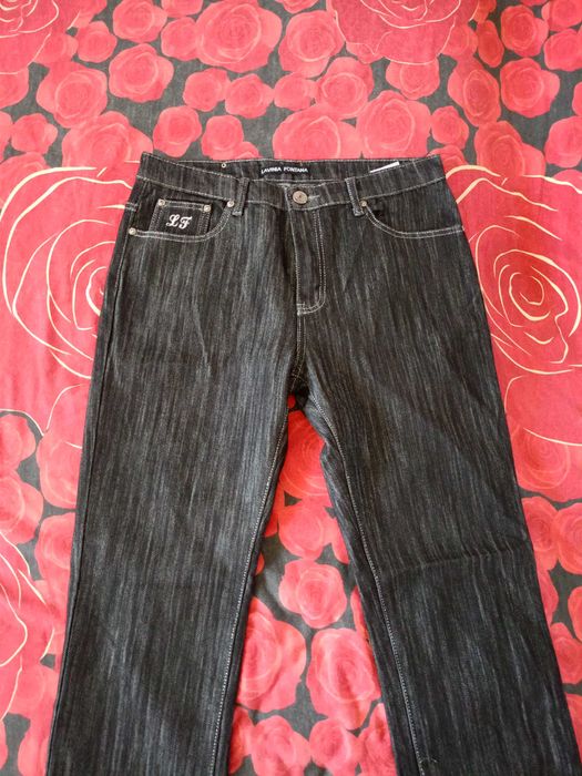 Дамски дънки, панталони и джинси
