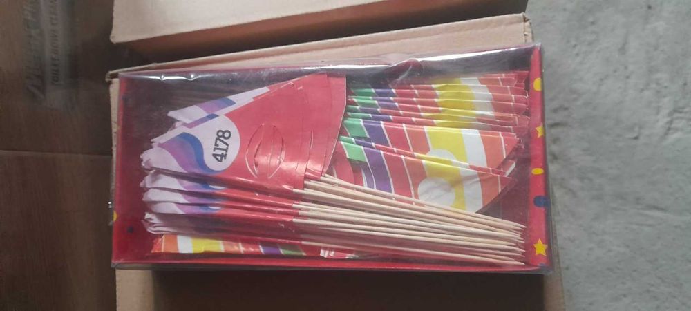 Сламки и Коктейли Украси