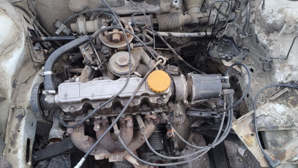 Запчасти мотор коробка