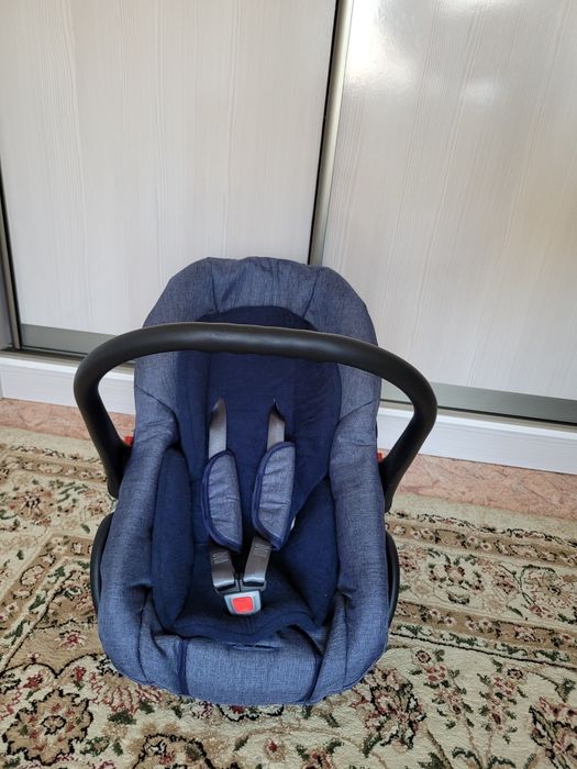 Автокресло Adamex